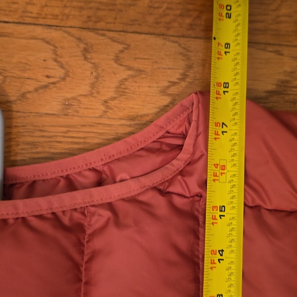 ADIDAS BRAND SIGNATURE WOMEN'S "WONDER RED" PUFFER DOWN VEST SIZE SMALL - Picture 12 of 16